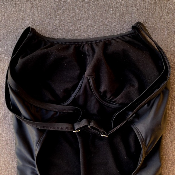 Diadora women’s swim suit - Picture 4 of 6